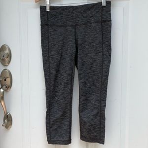 Athleta heather grey capri